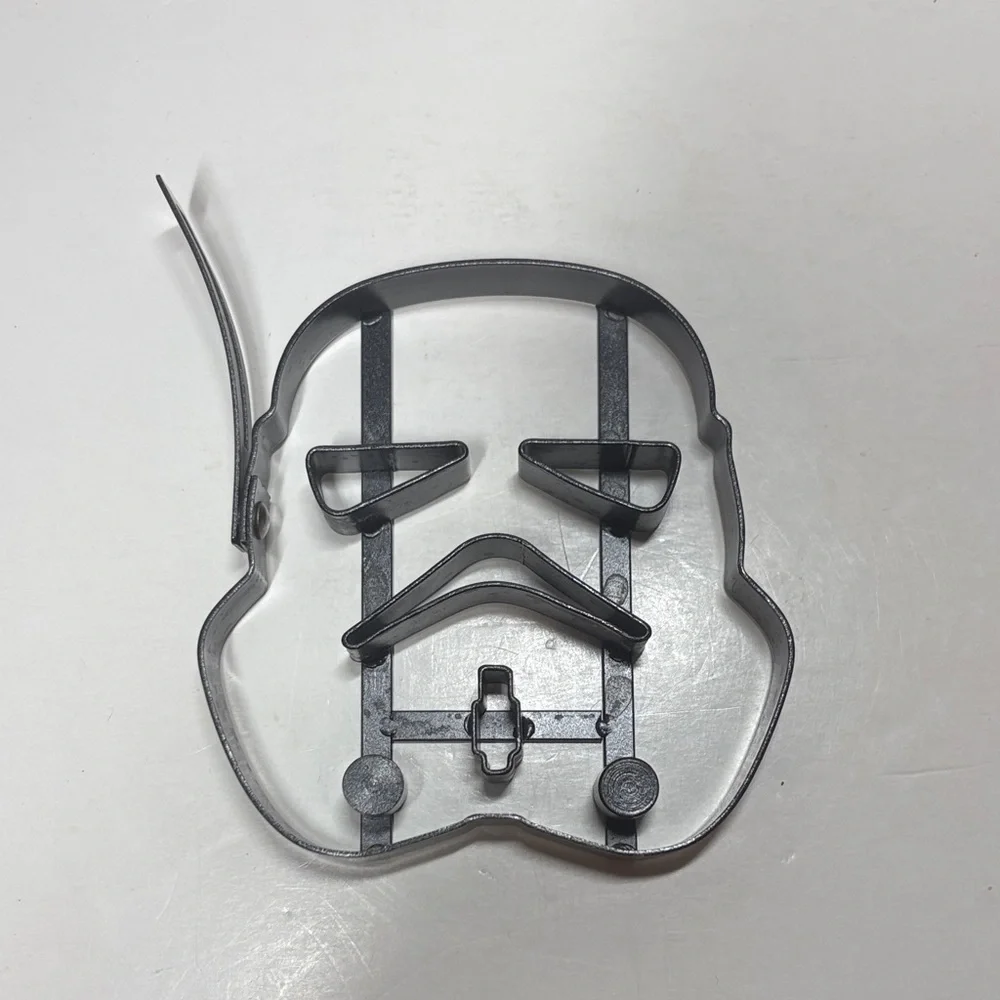 Williams Sonoma Star Wars Stormtrooper and Darth Vader Pancake Egg Mold